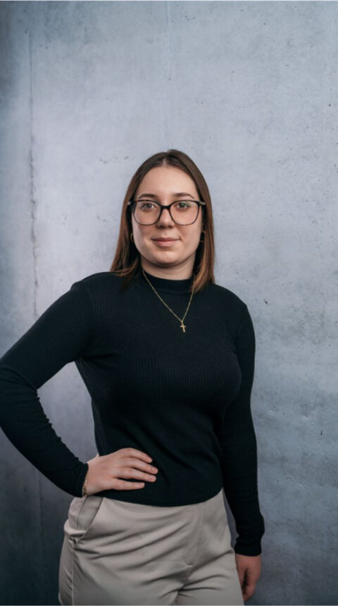 pbpartners-taxcrew-portrait-christina
